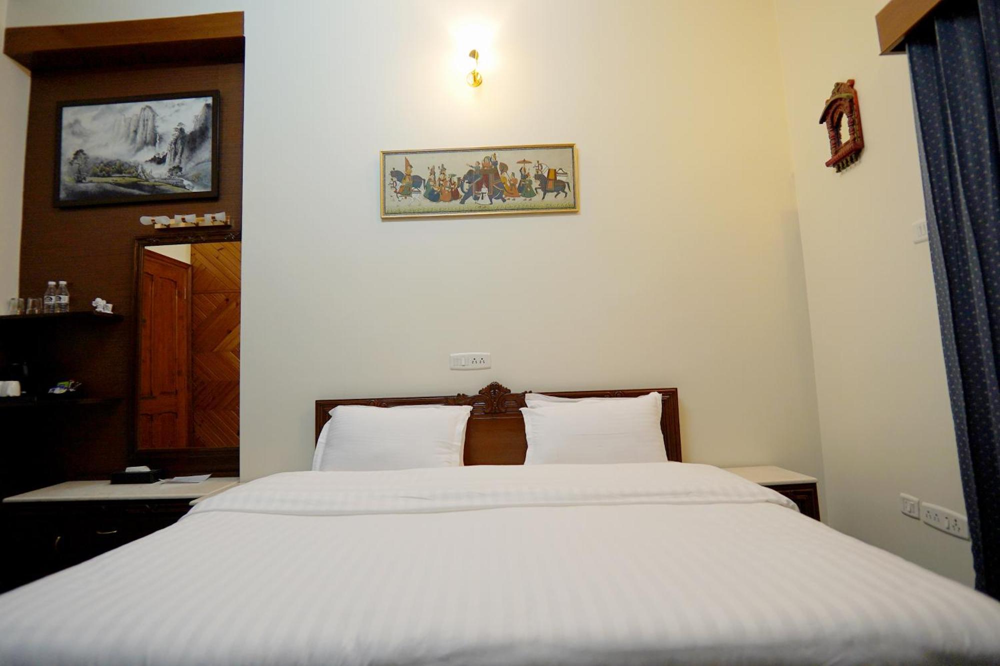 The Edgeworth Bed & Breakfast Shimla Exterior photo